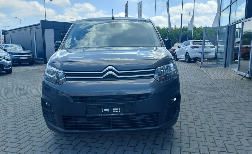 Citroen Berlingo Berlingo Van M benzyna 3 miejscowy ,bogate wyposażenie!