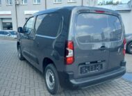 Citroen Berlingo Berlingo Van M benzyna 3 miejscowy ,bogate wyposażenie!